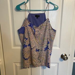 Sleeveless paisley detail blouse